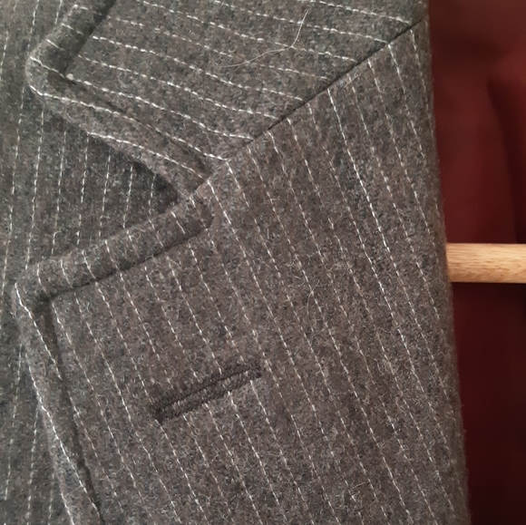 Vintage pin stripe brown blazer - Picture 2 of 5